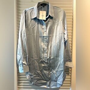 Hers & Mine Light Blue Button Up Women’s Top SIZE M
